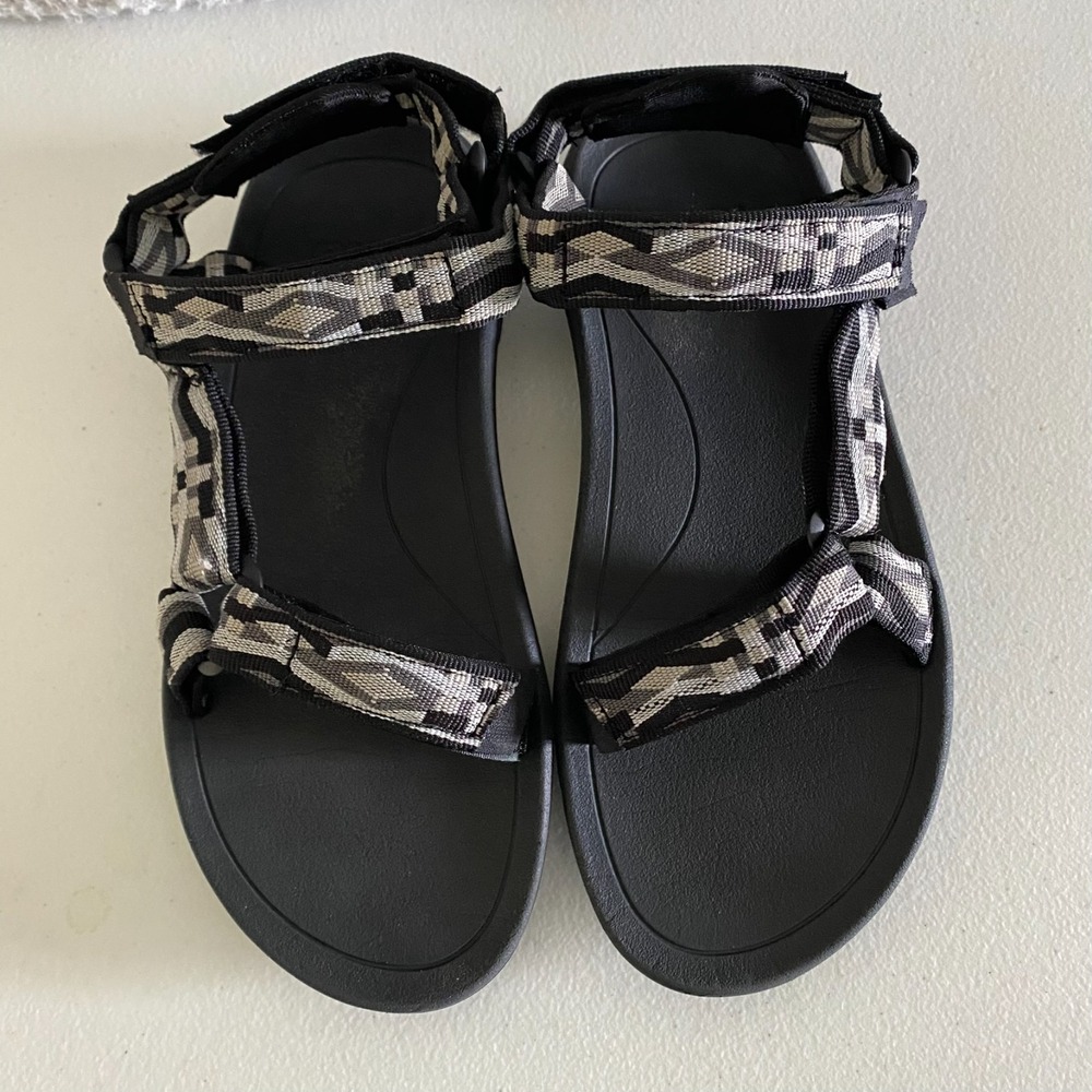 Teva Original Universal Geometric Sport Sandals Youth Size 5 EU 37 Used